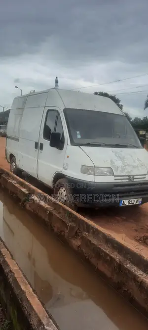 Peugeot Boxer 2005 White