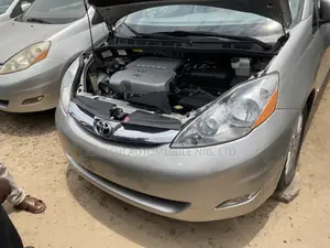 Toyota Sienna XLE Limited 2008 Silver