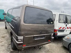 Volkswagen Transporter 2004 Brown