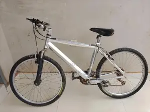 Silver Frame Front Suspension 6 Gear Bicycle
