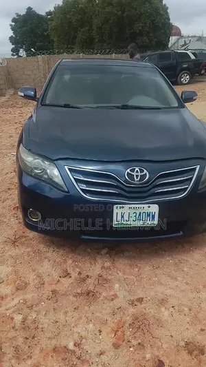 Toyota Camry 2010 Blue