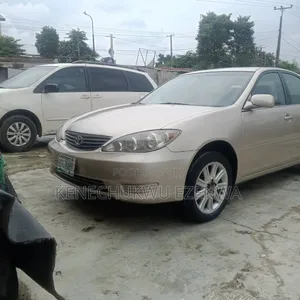 Toyota Camry 2005 Silver