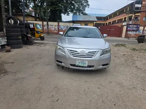 Toyota Camry 2009 Silver