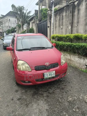 Toyota Yaris 2004 Red