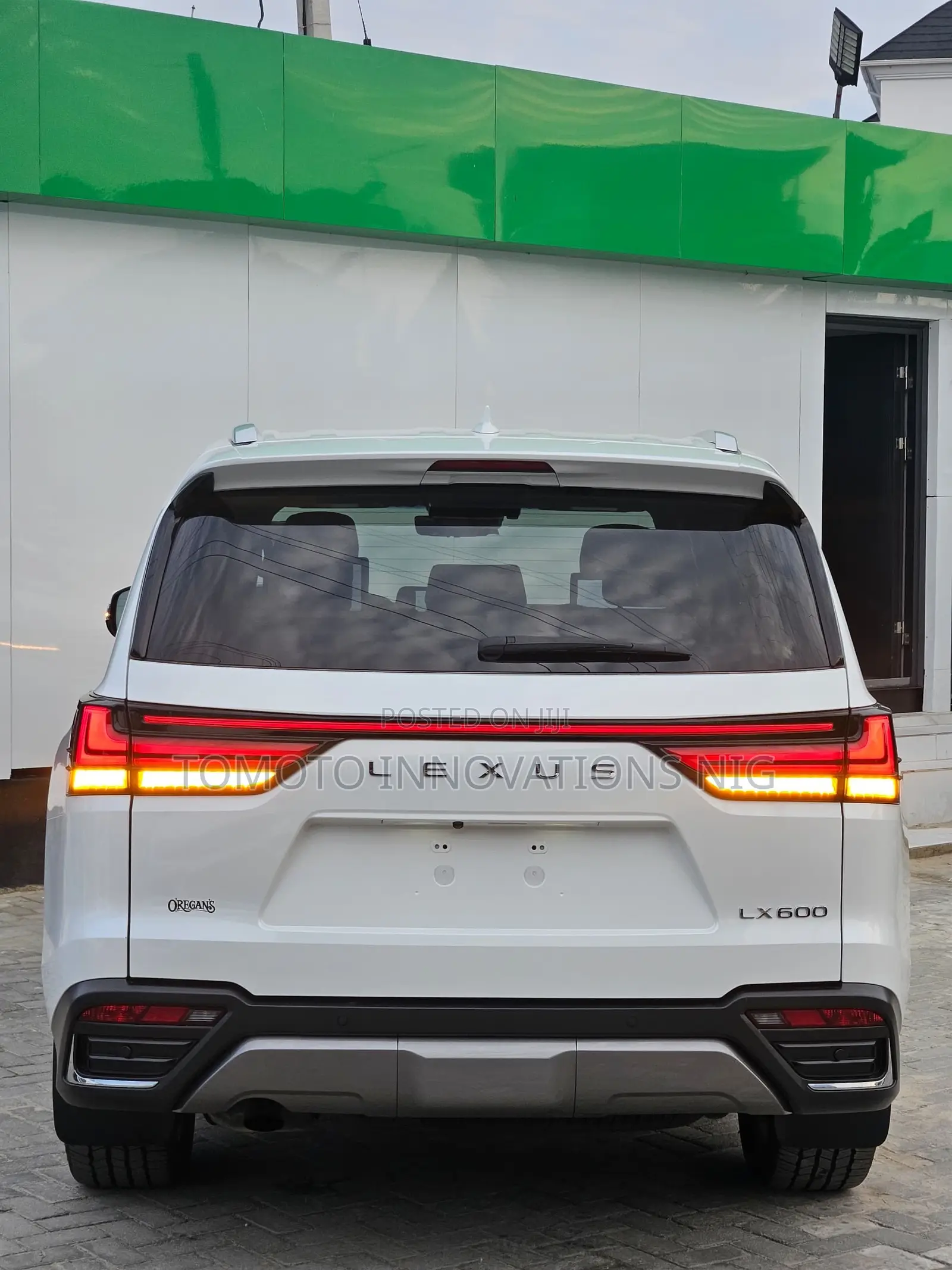 Lexus LX 600 2024 White