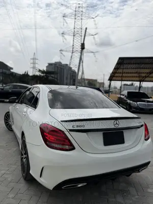 Mercedes-Benz C300 Sport 4Matic Sedan AWD (2.0L 4cyll 7A) 2016 White
