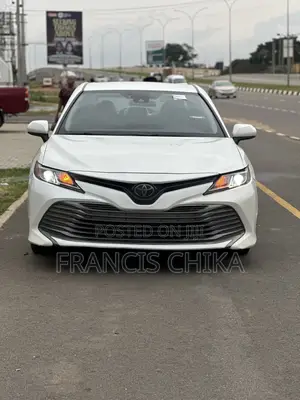 Toyota Camry 2018 White