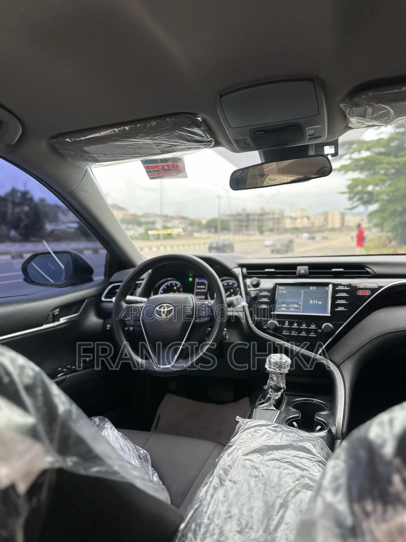 Toyota Camry 2018 White