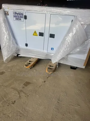 Original Perkins 30kva Diesel Soundproof Generator
