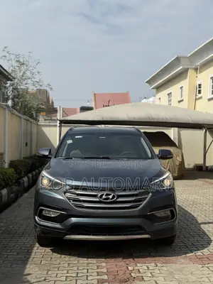 Hyundai Santa Fe 2017 Gray