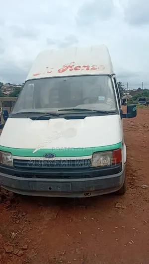 Ford Transit 2000