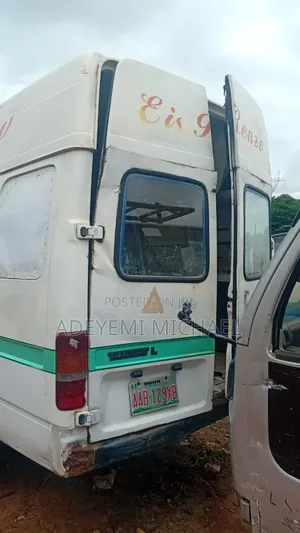Ford Transit 2000