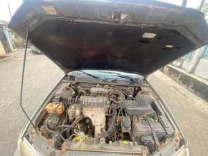 Toyota Camry 2000 Gray