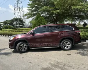 Toyota Highlander LE V6 4x2 (3.5L 6cyl 6A) 2016 Burgundy
