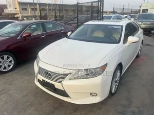 Lexus ES 2014 White