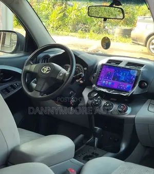 Toyota RAV4 2010 Blue