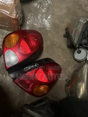 Set Taillight Bist (4 Doors )