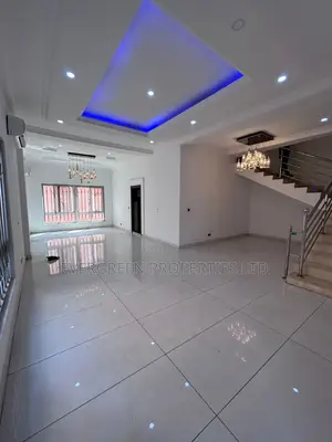 2bdrm Townhouse / Terrace in Ologolo for rent