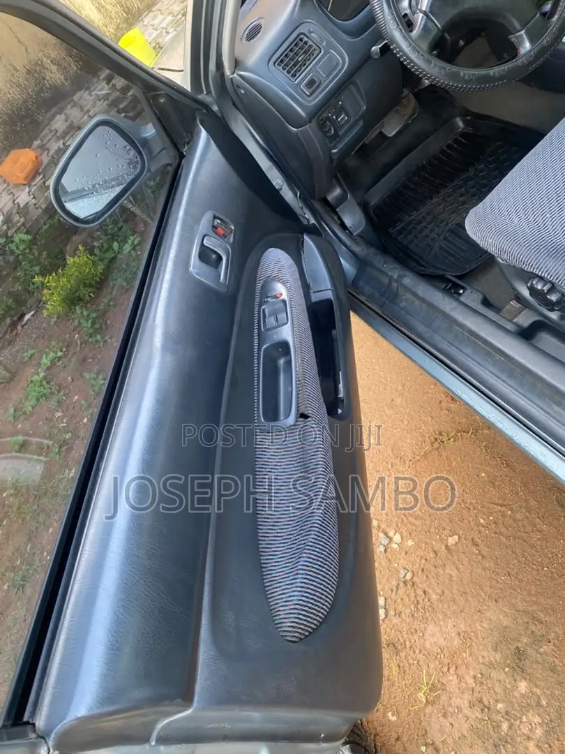 Honda Civic EX 2dr Coupe 2000
