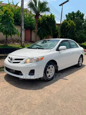 Toyota Corolla 2011 White