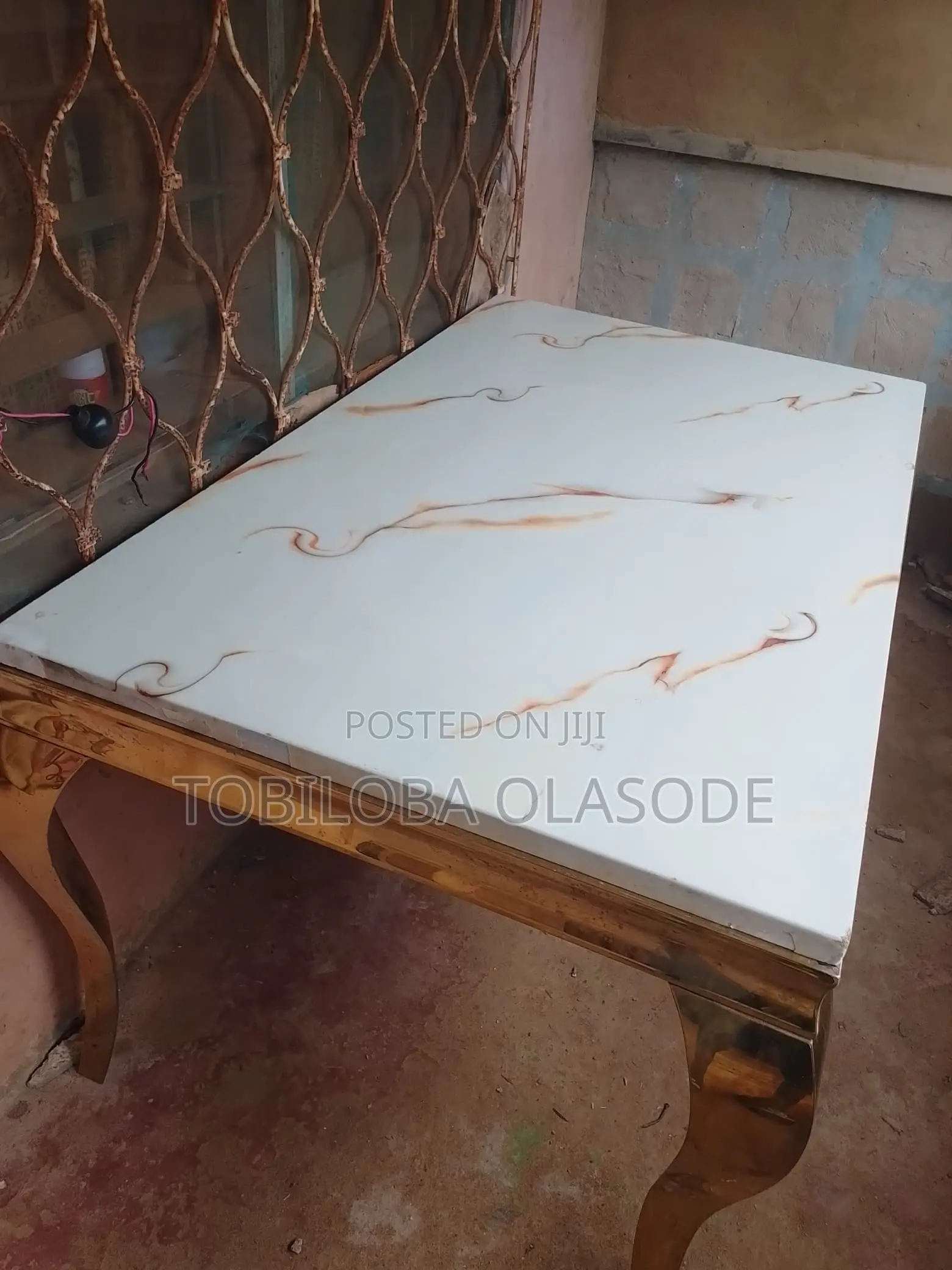 Dinning Table