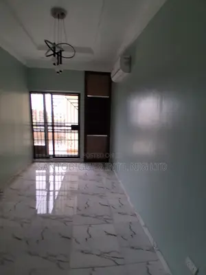 4bdrm Townhouse / Terrace in Santobigger, Sabon Lugbe for rent