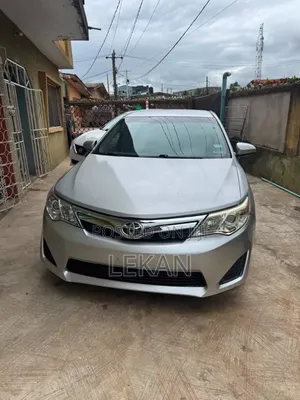 Toyota Camry 2012 Silver