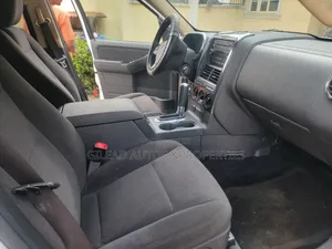 Ford Explorer 2010 White