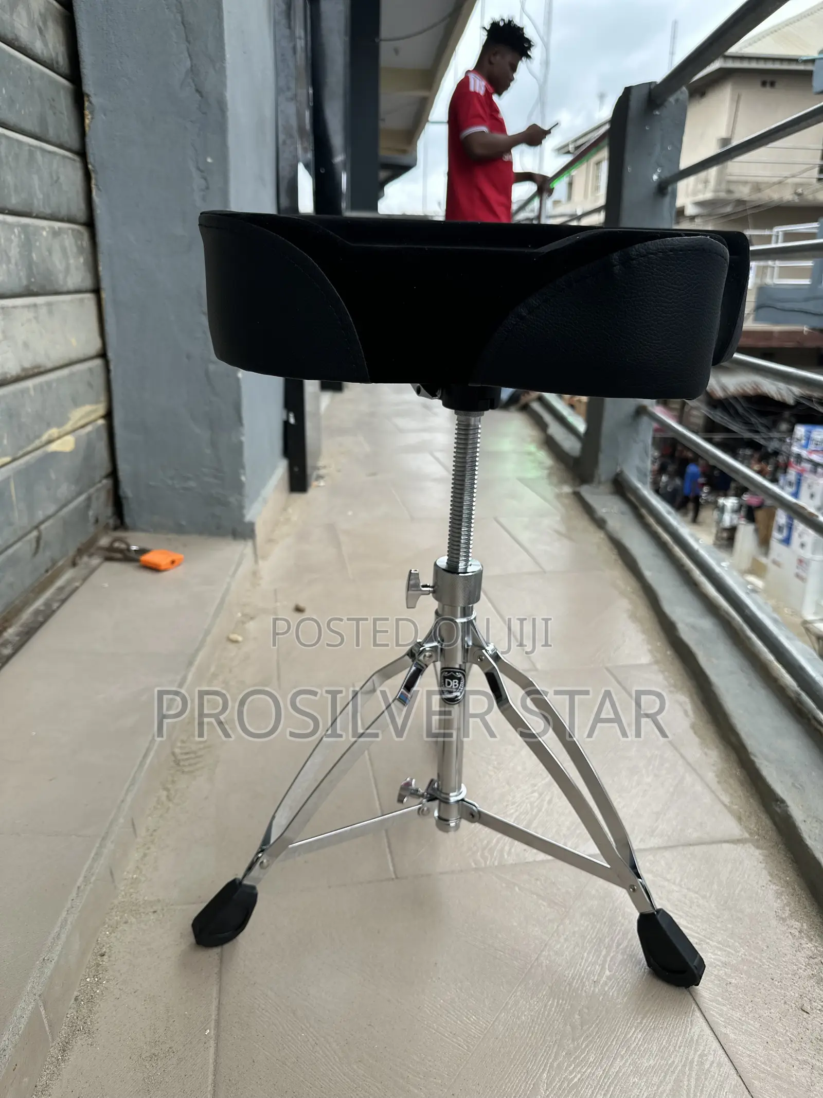 Black Adjustable Drum Throne / Musician Stool