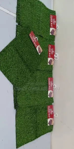 Square Modern Artificial Grass Carpet Grass Rug Outdoor Indoor