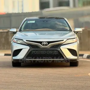Toyota Camry XSE V6 FWD (3.5L 6cyl 8AM) 2018 Silver