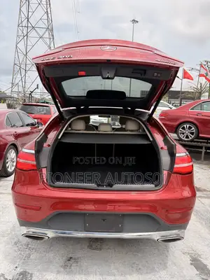 Mercedes-Benz GLC-Class 2018 Red