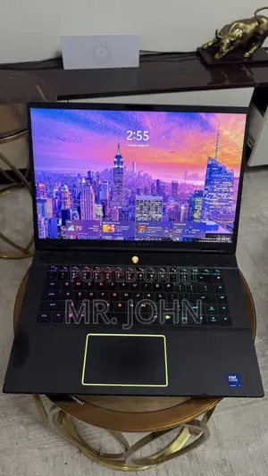 Laptop Alienware M16 R2 16GB Intel Core Ultra 7 SSD 1T