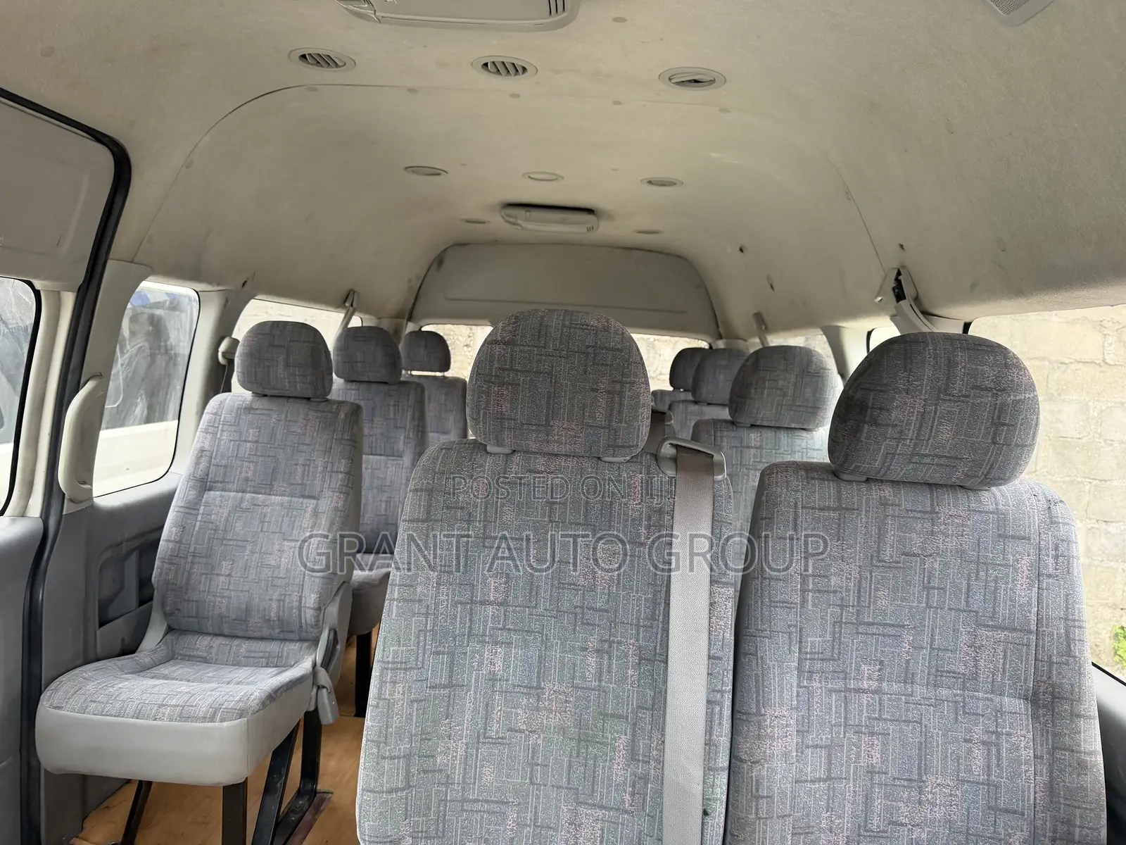 Toyota HiAce 2015 White