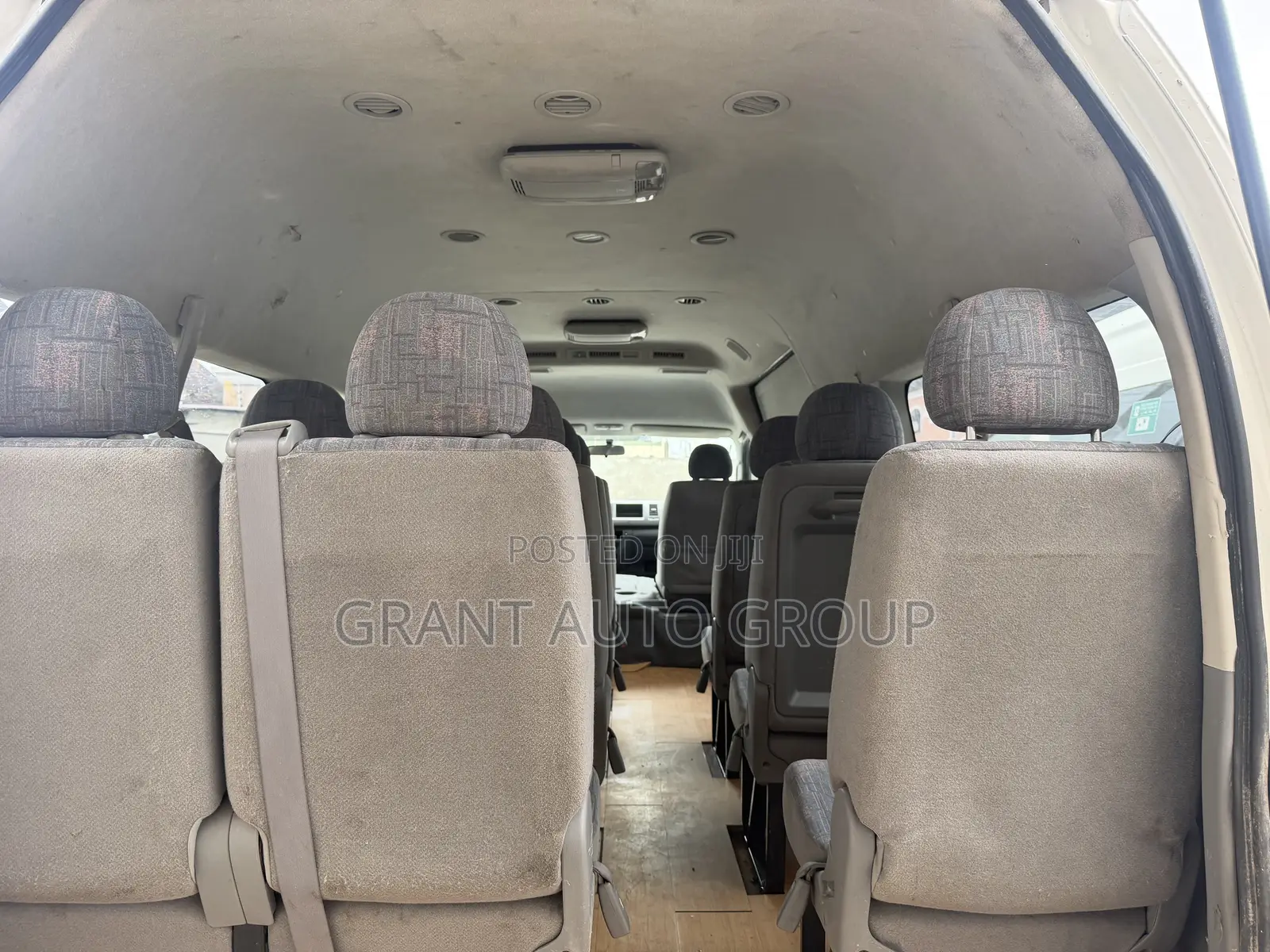 Toyota HiAce 2015 White