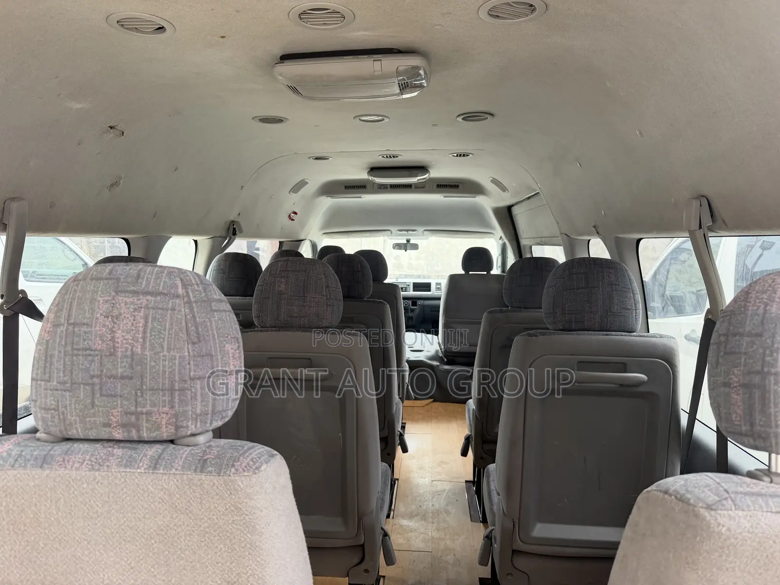 Toyota HiAce 2015 White