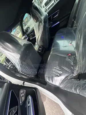 Mercedes-Benz C300 2022 White