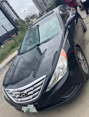 Hyundai Sonata Limited Sedan FWD (2.4L 4cyl 6A) 2012 Black