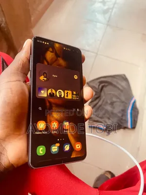 Samsung Galaxy S10 128 GB Yellow