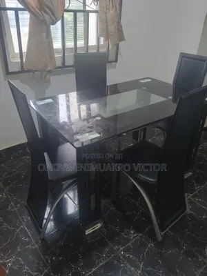 Dinning Table