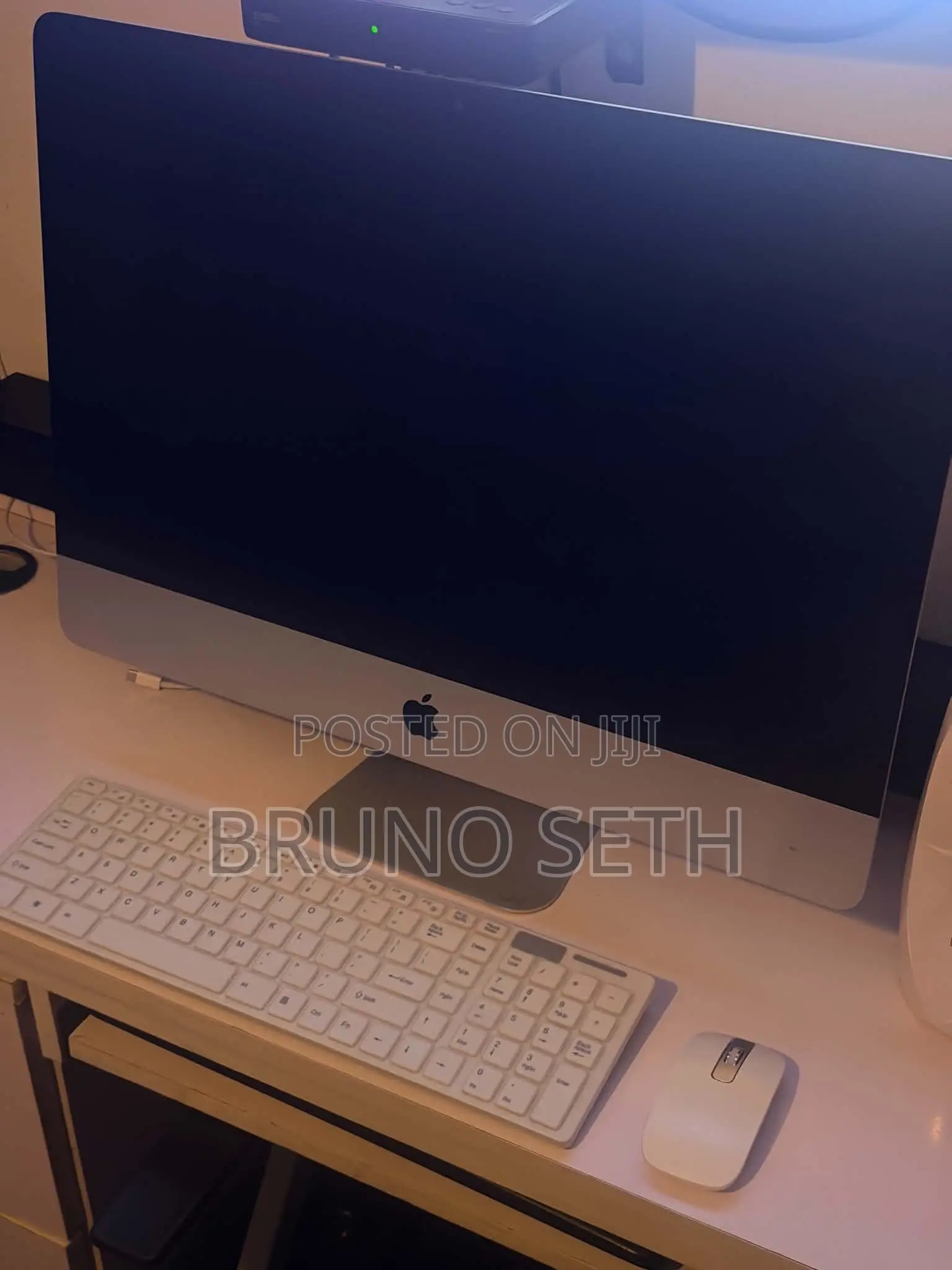 iMac ( 21.5-Inch ) 2014