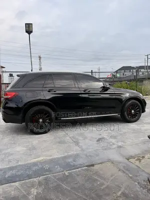 Mercedes-Benz GLC-Class 2017 Black