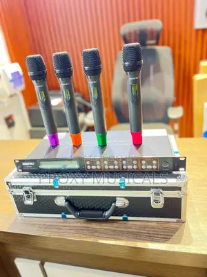 Voximic VM-9090U 4-in-1 Wireless Microphone