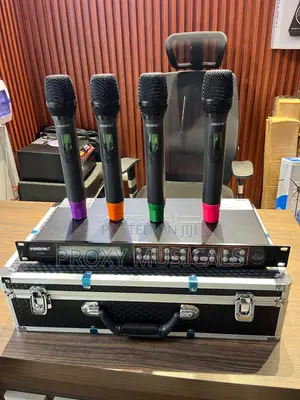 Voximic VM-9090U 4-in-1 Wireless Microphone