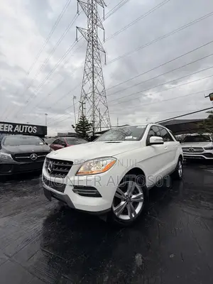 Mercedes-Benz M Class ML350 4MATIC 4dr SUV AWD (3.5L 6cyl 7A) 2015