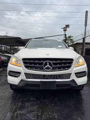 Mercedes-Benz M Class ML350 4MATIC 4dr SUV AWD (3.5L 6cyl 7A) 2015
