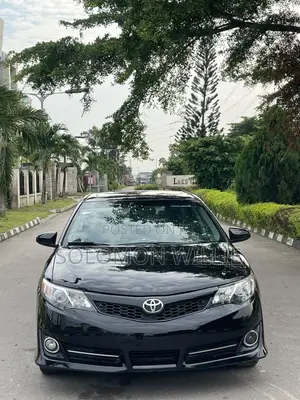 Toyota Camry SE 4dr Sedan (2.5L 4cyl 6A) 2012 Black