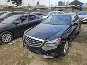 Mercedes-Benz E350 Base 4Matic Sedan AWD (3.5L 6cyl 7A) 2015 Black