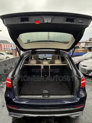Mercedes-Benz GLC-Class 2016 Blue