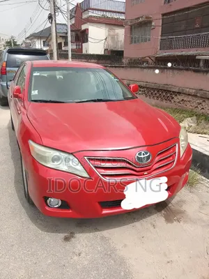 Toyota Camry LE 4dr Sedan (2.5L 4cyl 6A) 2011 Red